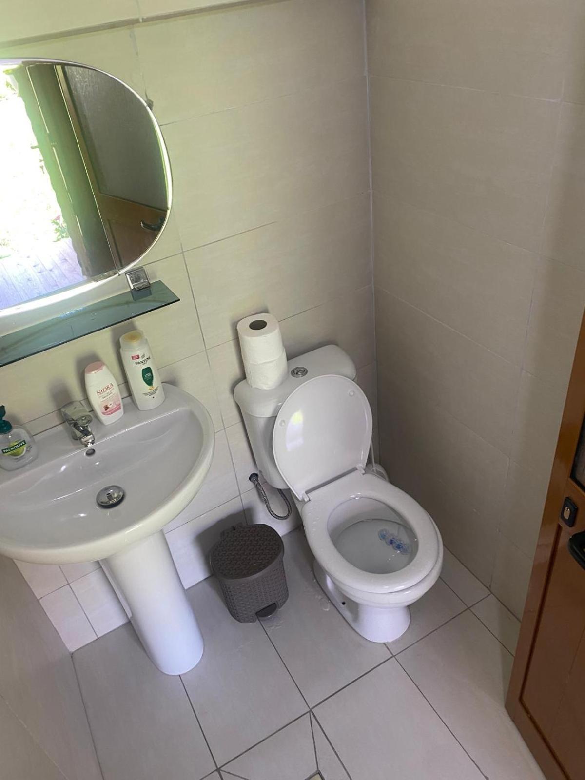 Bujtina Shkambi Hotel Тет Екстериор снимка